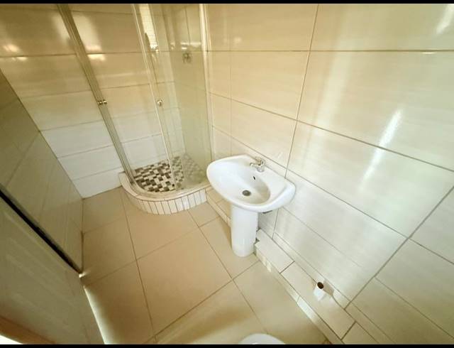 7 BEDROOM HOUSE FOR SALE IN VANDERBIJLPARK CE 2